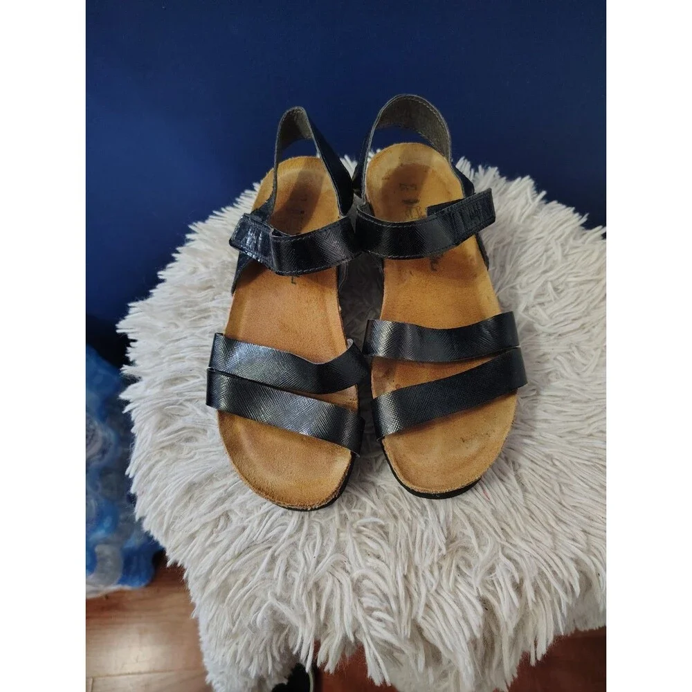 Naot Sandals Womens Size 6 Shoes 36 EU Black Leather Strappy Wedge